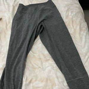 Lululemon Athletica Align Joggers cropped